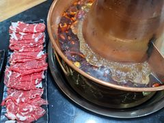 -果松木炭酸菜铜火锅·外婆参鸡汤