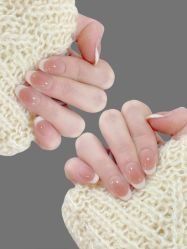 -UN·桃喜日系美睫美甲