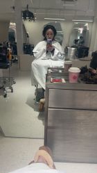 -SALON DE VANHADA