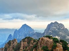-黄山光明顶山庄