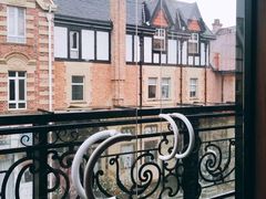 -钟书阁(松江泰晤士小镇店)