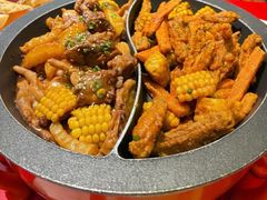 -多嘴超级肉蟹煲(中街恒隆故宫店)
