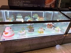 面包甜点陈列柜-荷家面包生日蛋糕(大渡口万达广场店)