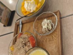 -佰搭果·广式茶餐厅(西华路店)