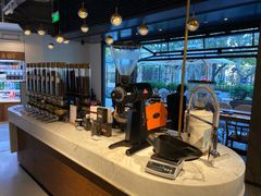 -Peet's 皮爷咖啡(东湖路手作店)