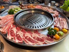 -哈哈碳都·牛肋条无限自助烤肉(台江万达店)