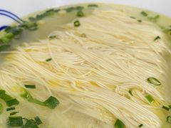 鸡汤银丝面-新万鑫银丝面·非遗无锡味(惠山古镇店)