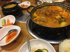 -喇喇排骨火锅·传统韩式脊骨汤(望京西园总店)