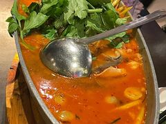 -大头虾越式风味餐厅(光明广场店)