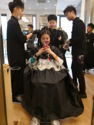 制作ing-简法造型·品牌形象店