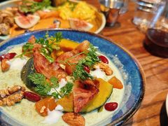 开心果燕麦粥-blend咖啡部落(卓悦中心店)