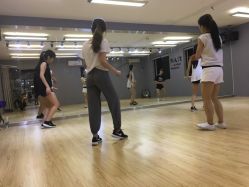 -STAR舞蹈工作室