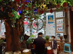 -东巴婆婆云南鱼豆花火锅(大东门店)
