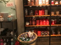 零售区-星巴克(北京三里屯SOHO一店)