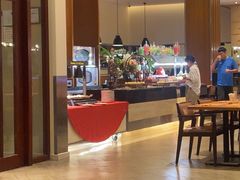 -亚龙湾希尔顿自助餐厅·海鲜·烧烤·沙滩BBQ·现场乐队