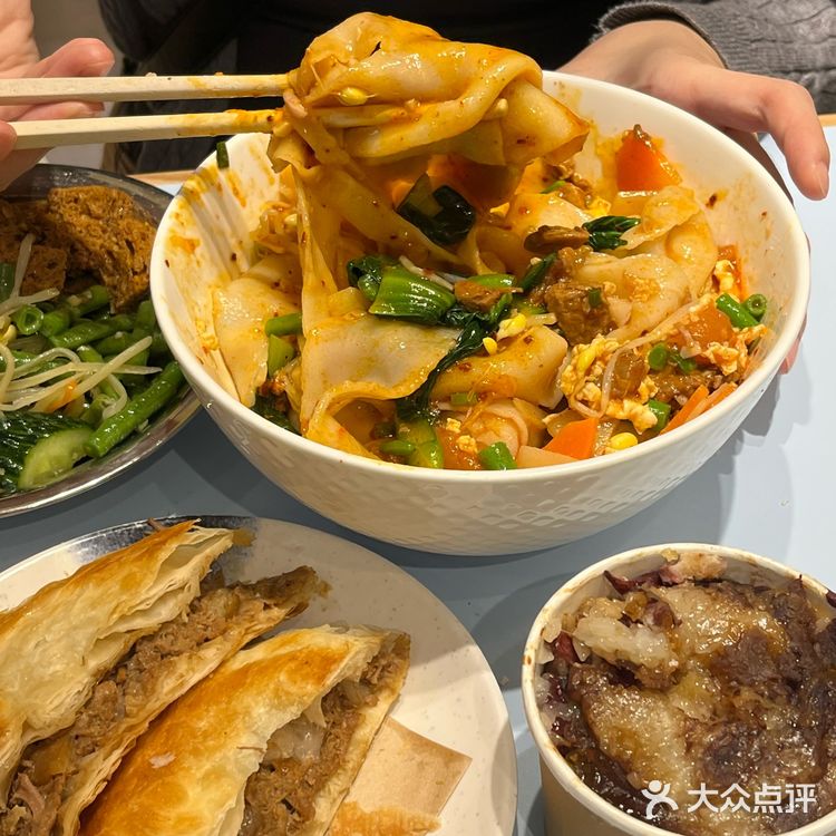 正宗到想喊孙坚来吃一下！！肉夹馍好香