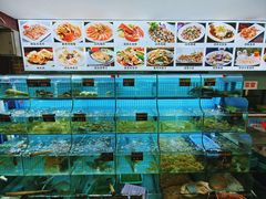 -覃记海鲜美食餐厅