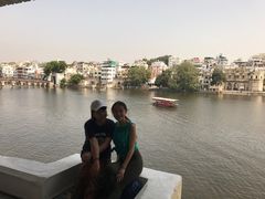 -Lake Shore Hotel & Restaurant