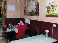 -梁老三麻辣鸡头总店