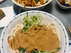 肉丁炸酱面-海碗居(王府井店)
