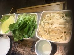 -龙虾风暴(松江店)