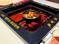 -老牌坊云南鱼豆花火锅(哈西万达店)