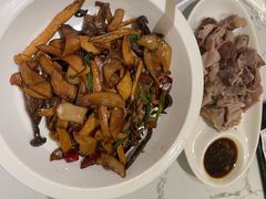 -关东小磨东北菜(漕河泾印象城店)