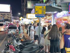 -Dang restaurant (patong phuket)