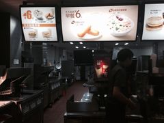-麦当劳(南京路2店)