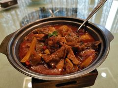 -鞍山大白鲨美食酒店