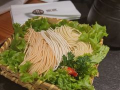 -湊湊火锅·茶憩(颐堤港店)