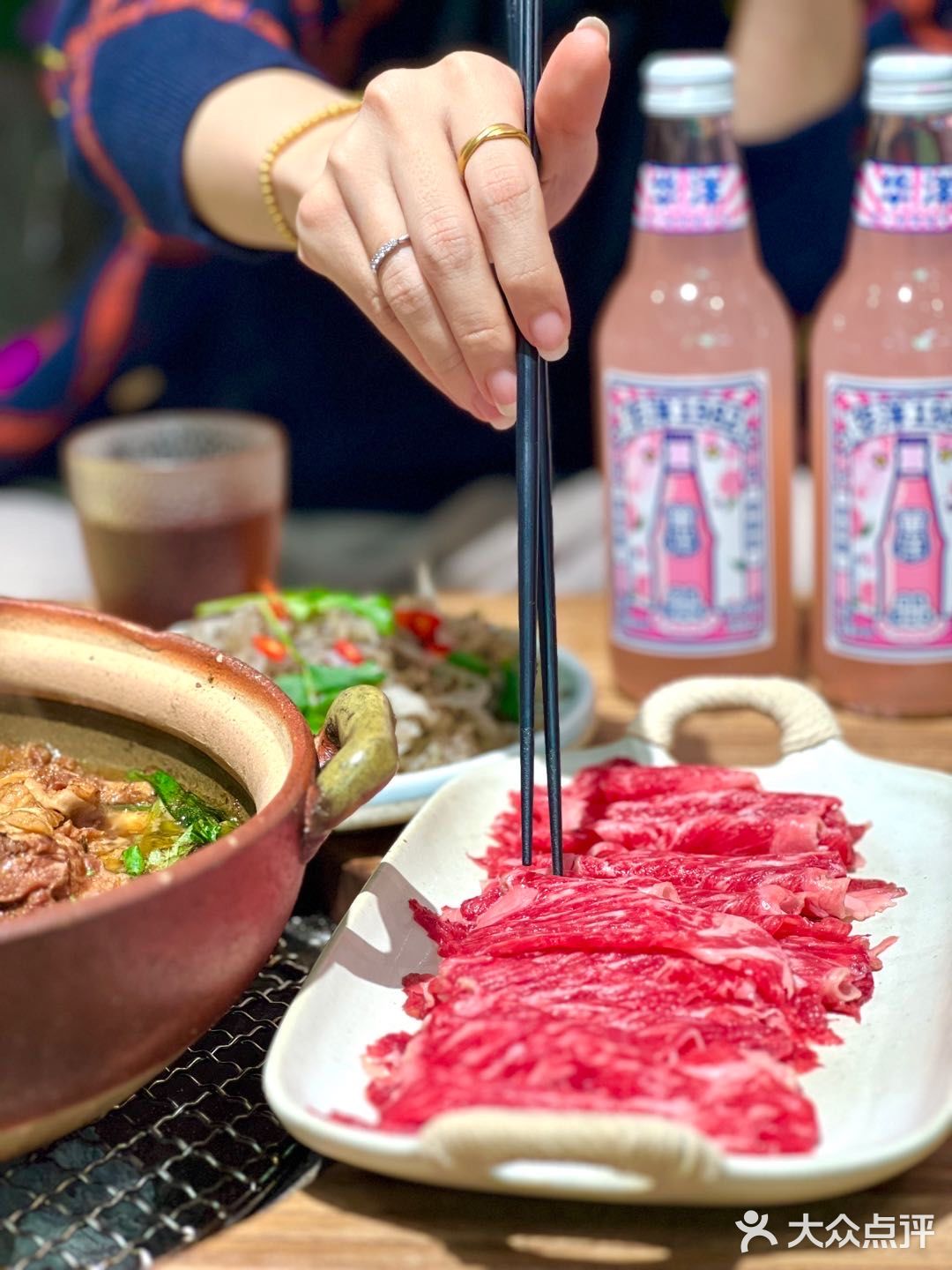 魔都探店｜广式风味牛腩牛杂煲无敌香