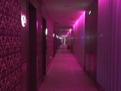 走廊-真爱范特西KTV(交大店)