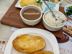 脆哗奶油猪-翠华餐厅(香港国际机场店)