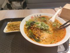 -鼎义丰功夫面(星光大道店)