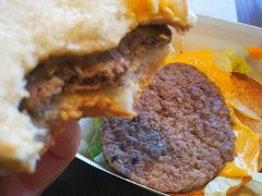 -麦当劳(展览路店)