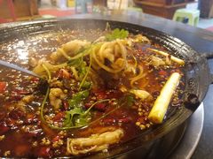 -鸿顺老铁锅美蛙鱼府(解放碑店)