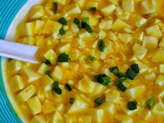 蟹粉豆腐-七的湖·晚芳亭·阳澄湖农家菜·大闸蟹(莲花岛店)