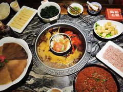 -晓宇重庆火锅(大唐不夜城店)