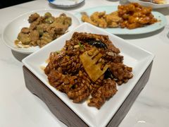 -梅飞酒家(名辉豪庭店)