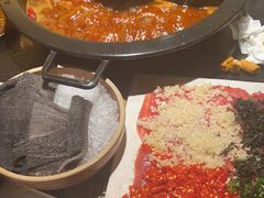 -晓宇重庆火锅(西安荟聚店)