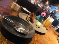 拿铁-Carbon莫卡哆·意大利复古集市餐厅(杭州大厦店)