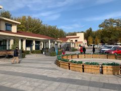 -窦店服务区-停车场
