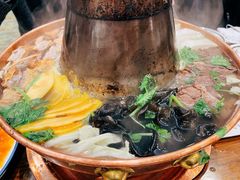 新疆土火锅-清真·玛丽亚新疆菜主题餐厅(浙江中路店)