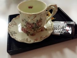 -EMILY艾枚莉美甲美睫·美颜·现磨咖啡