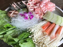 -三人行骨头王火锅(长寿店)