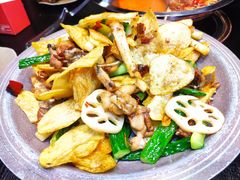干锅美蛙-辣皇朝小龙虾(六一店)