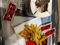 -麦当劳(金山红星美凯龙DT店)