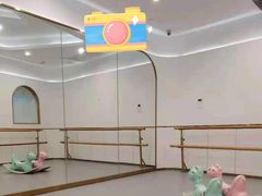 -伊叶舞蹈YEAH DANCE(LCM置汇旭辉校区)