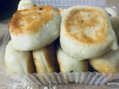 荠菜黑猪肉塌饼-老味茶屋(川沙老街店)